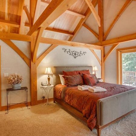 Snowgrass Lodge - River, Mountain Views & Hot Tub Leavenworth Exterior photo