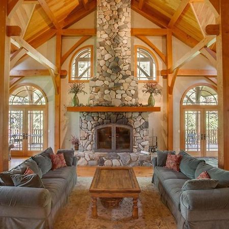 Snowgrass Lodge - River, Mountain Views & Hot Tub Leavenworth Exterior photo