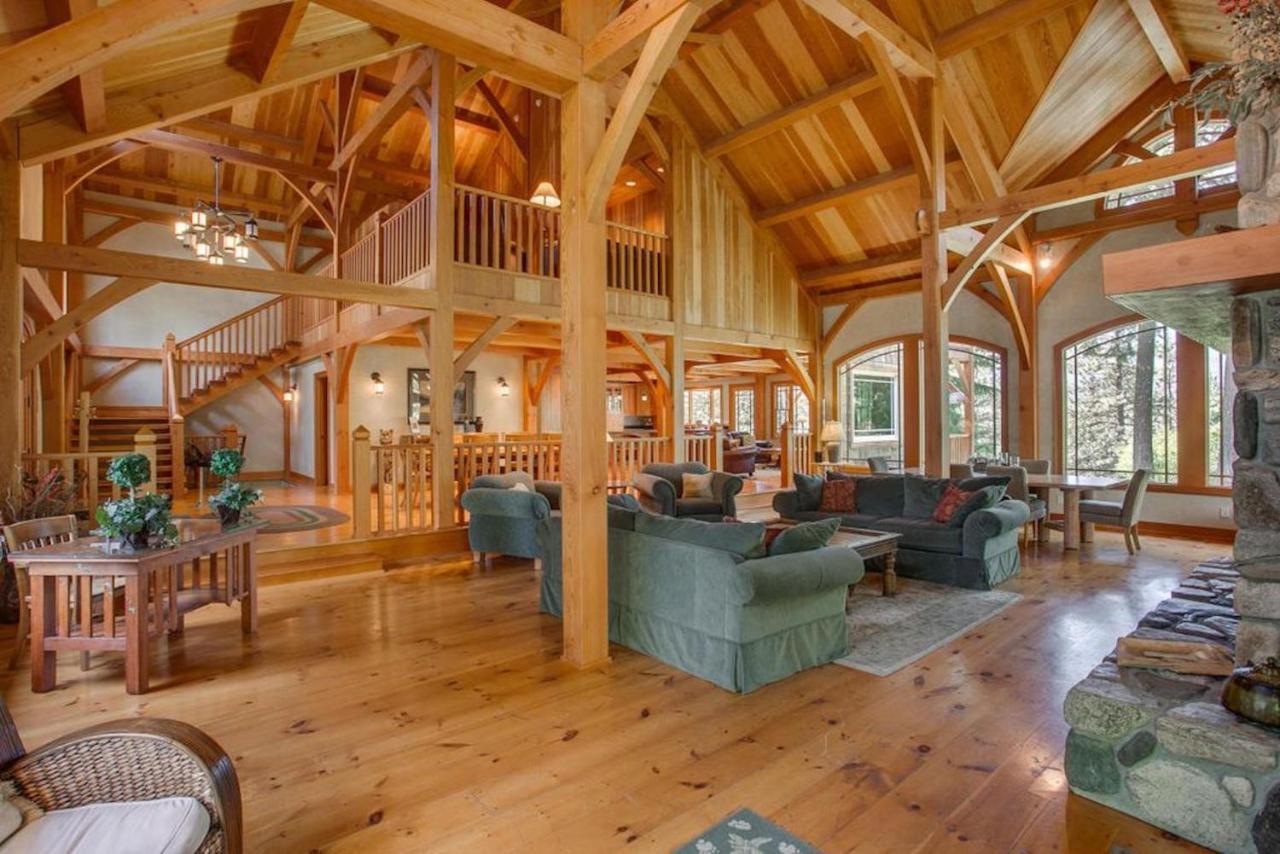 Snowgrass Lodge - River, Mountain Views & Hot Tub Leavenworth Exterior photo