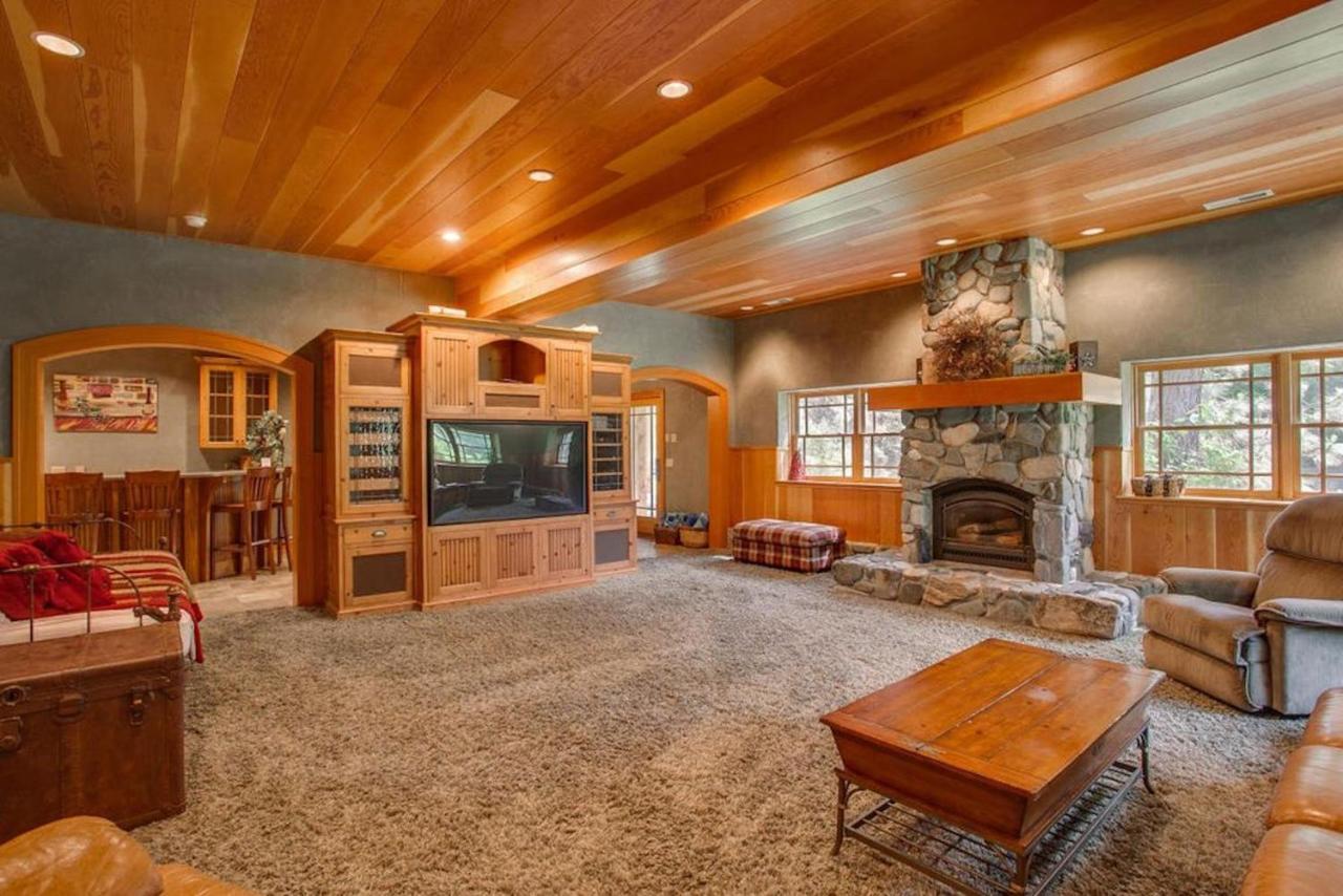 Snowgrass Lodge - River, Mountain Views & Hot Tub Leavenworth Exterior photo